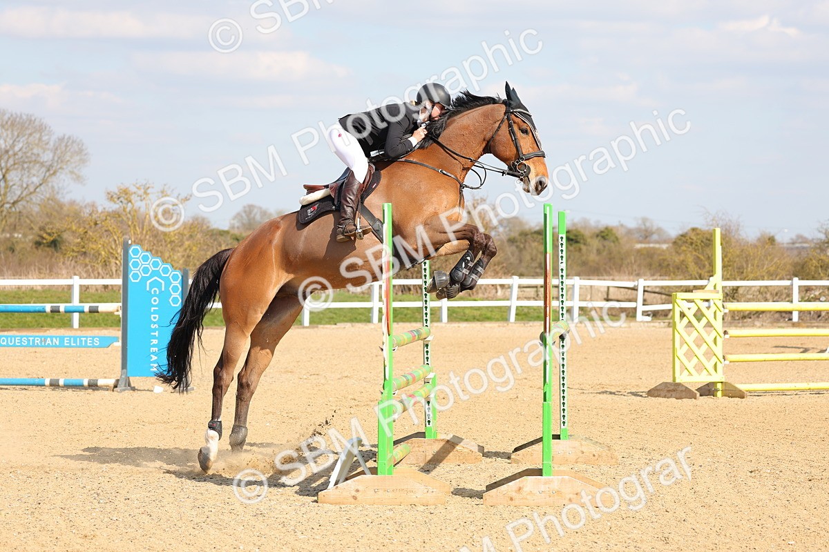 SBM_001447 - Class 4 - Senior Newcomers - 1.10m