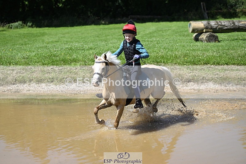 240728B-112246-00995 - Theo's Group XC