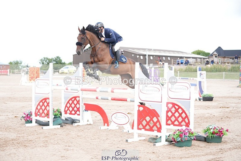 250801-112212-04908 - Cls 14 Snr Fox 1st Rnd