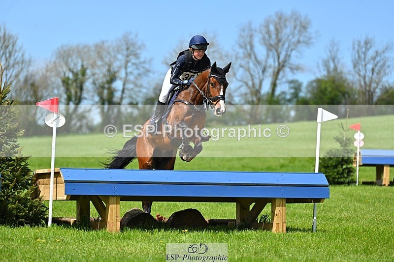 260418-130844-04270 - G-302-Elise.Cadman