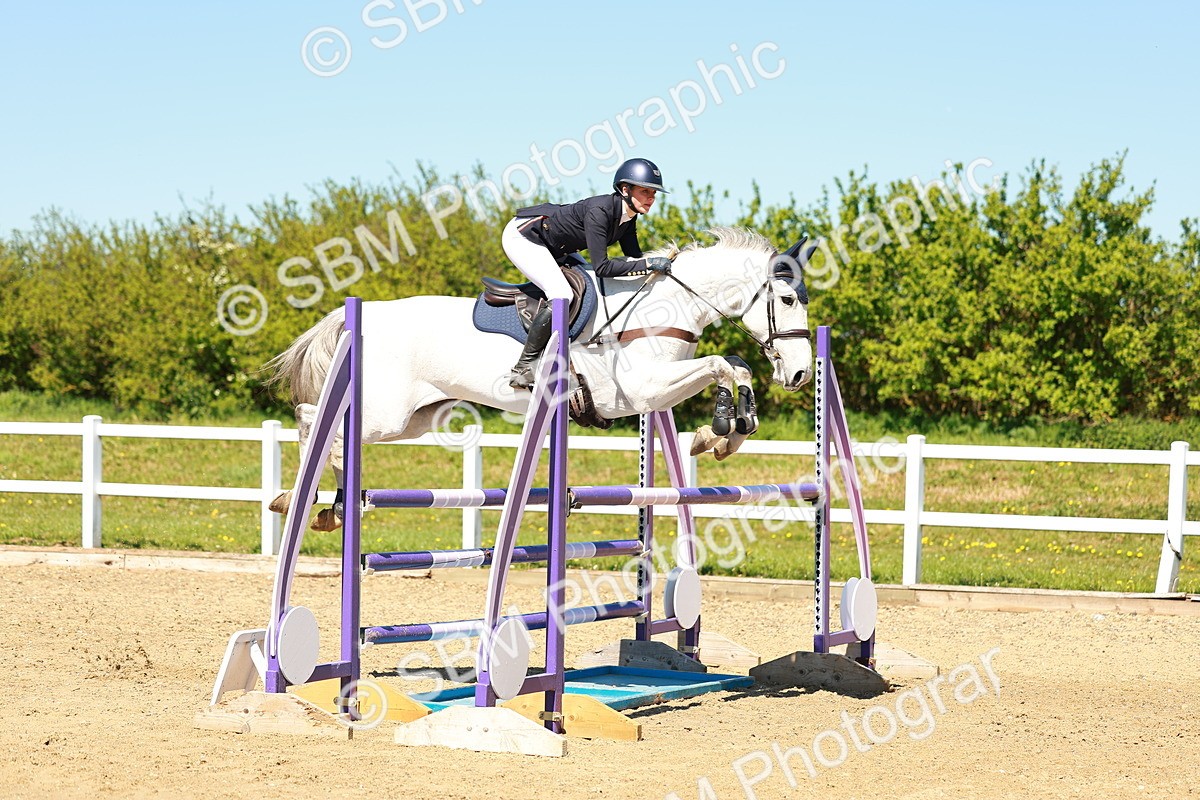 SBM_001312 - Class 4 - Senior Newcomers 1.10m