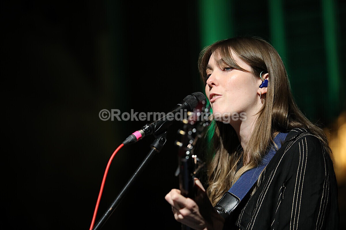 FOLK N BLUES-674 - FOLK and BLUES SEPT 2022