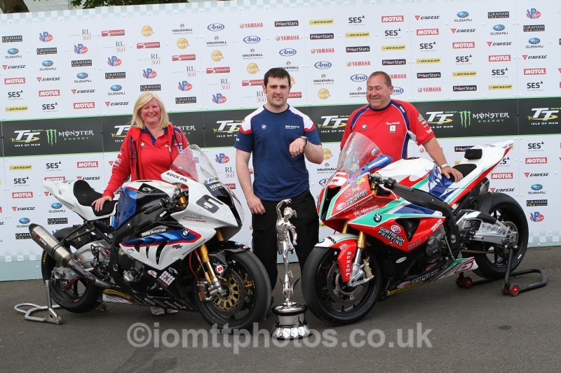 TT148834 - Senior TT Podium