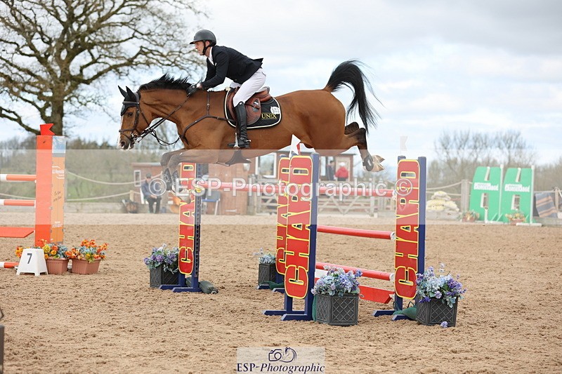 240419A-121803-07144 - Cls 6, 2 Star Medium Tour 1.35m