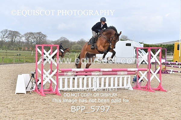 BPP_5797 - CLASS 24 SUN Senior British Novice/ 90cm Open