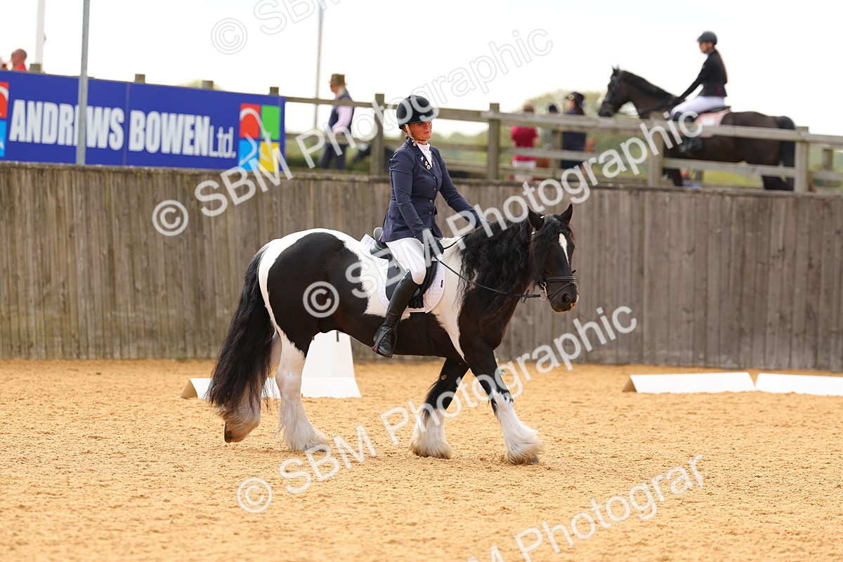 SBM_47419 - D6 - Small Tour Championship - Intro C