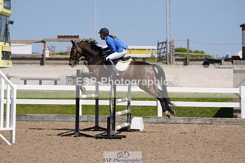 230527A-150204-04781 - Cls 23 1.05m Amateur Quali