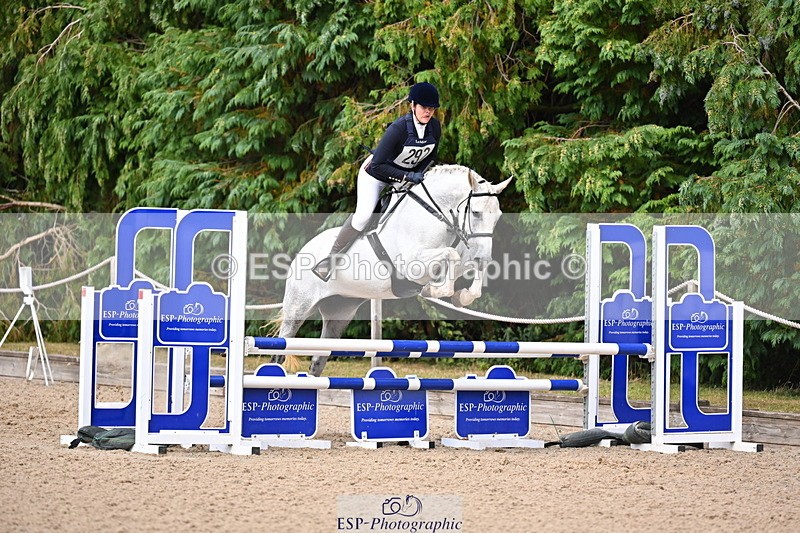 250802A-160558-06585 - F-292-Amy.Sweet-ONLY.BITESIZE