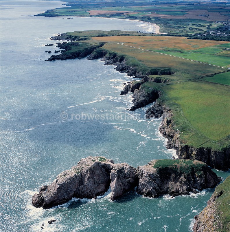 A00740G Coastline North of the Bay of Cruden at Dunbuy Rock in 2018 - East and north coastlines