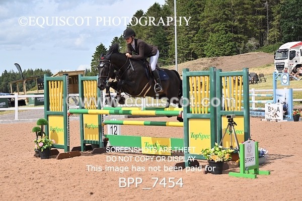 BPP_7454 - CLASS 15 FRI Senior 1.05m Open