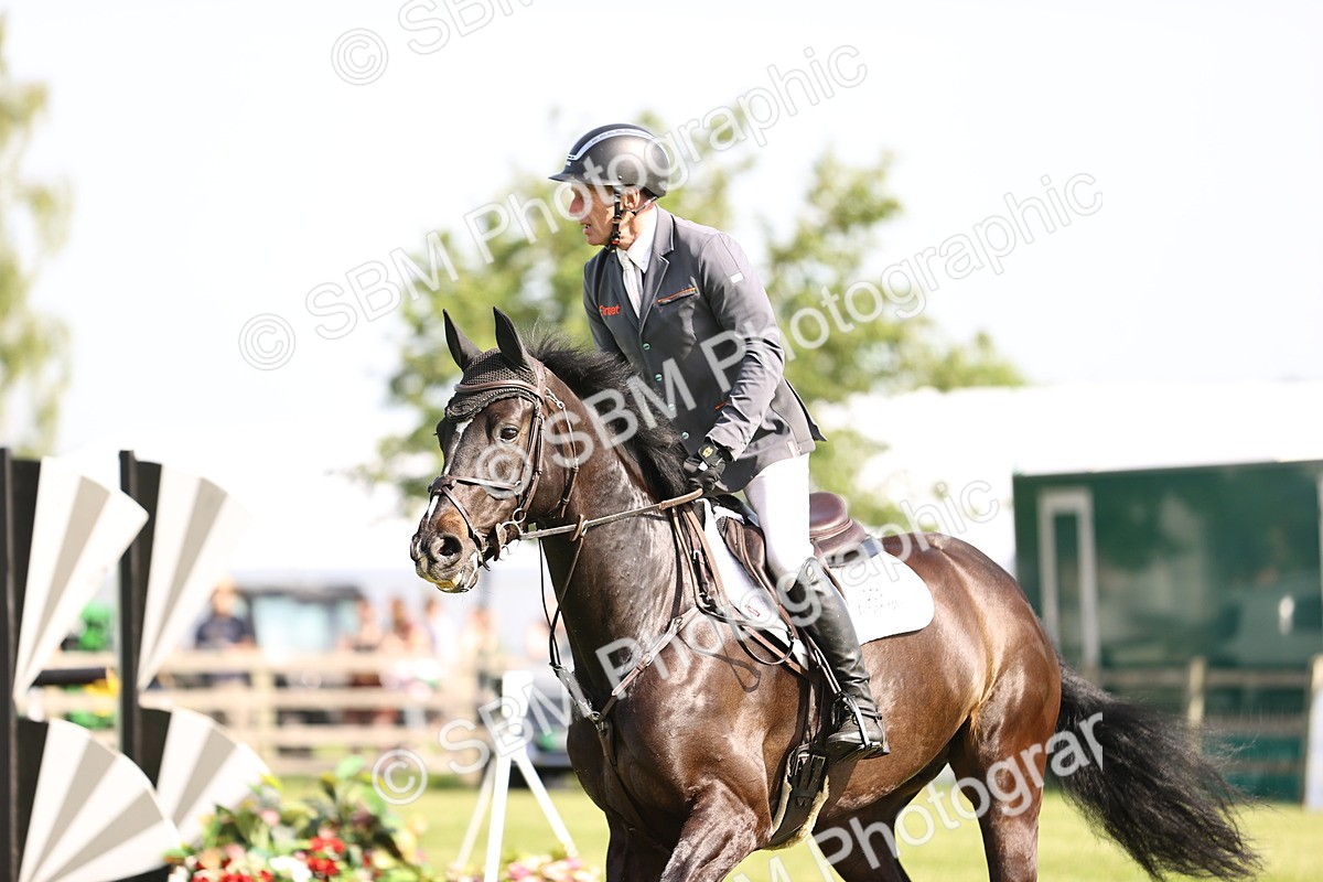 SBM_01456 - Class 200 - Martin Grant Homes Welcome Stakes 1.25m Open