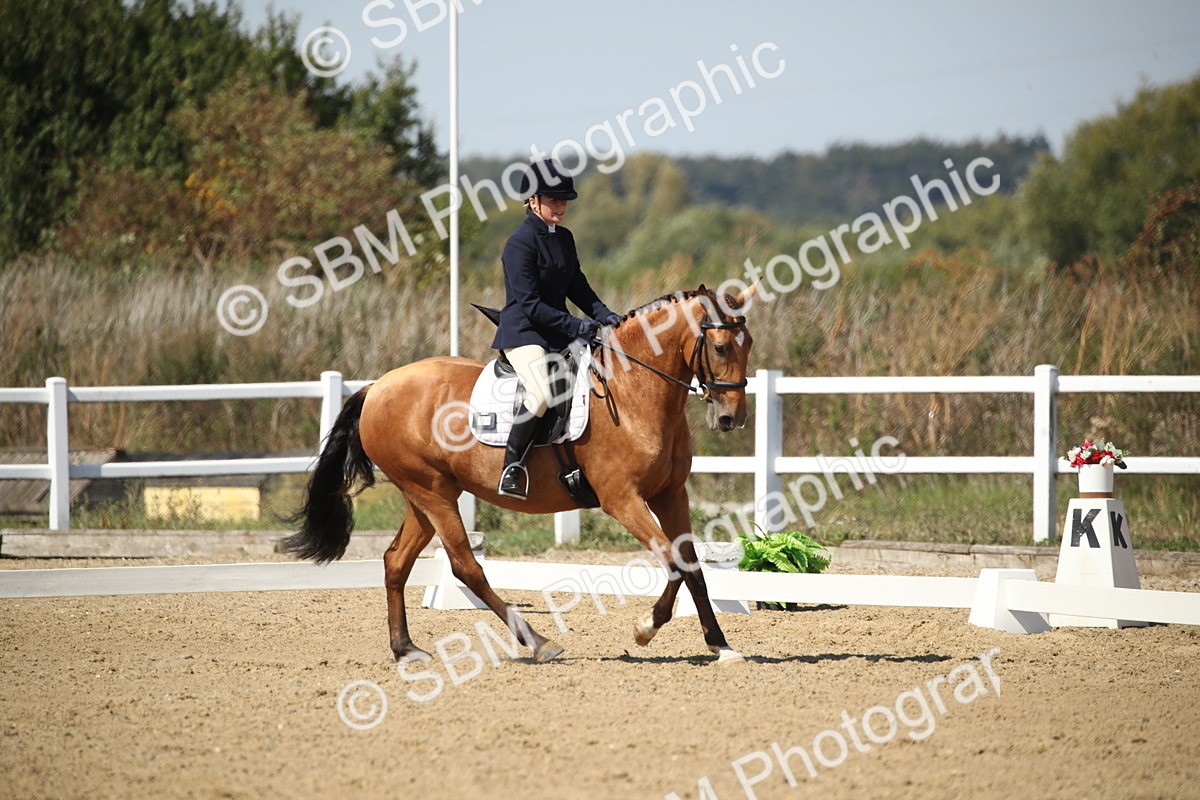 SBM_005704 - Class 11 - Novice 5 - 13.19-14.22