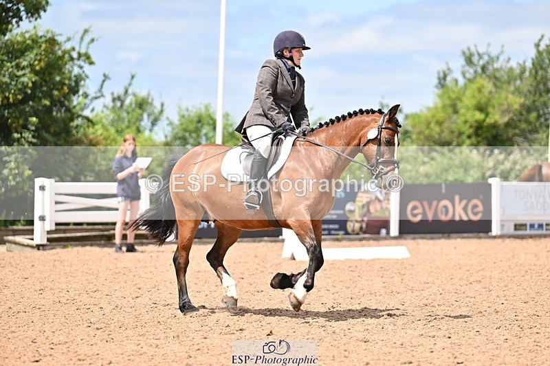 260704-132938-04894 - Cls 4D Senior Intermediate Novice 1