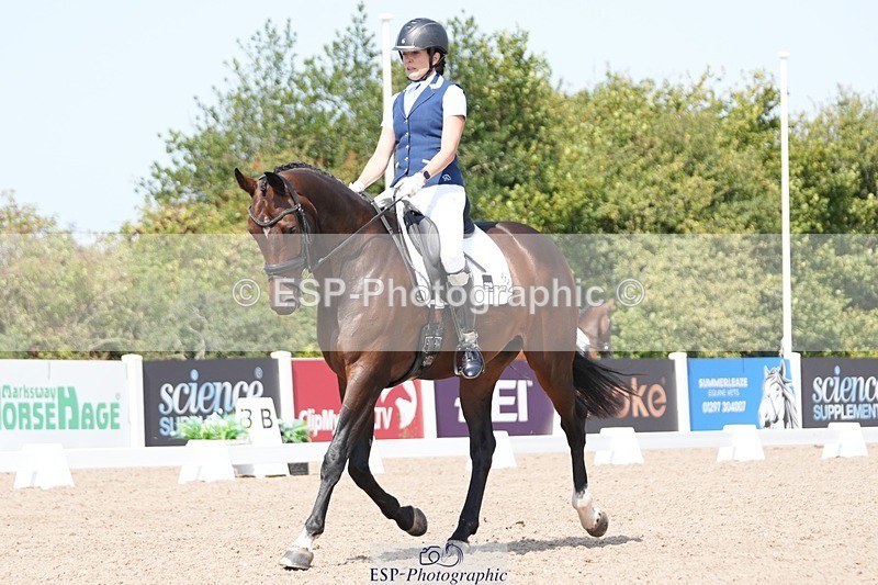 250817-125556-09504 - 052-Marcela.PomphreyLinkeltje.DE.J