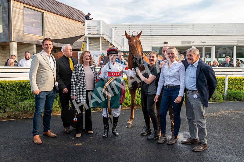 300424-Race 4-Fortunate Star-4321 - Race 4