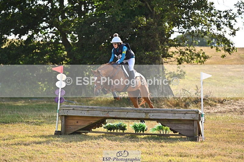 250803A-175312-18175 - S-868-Helen.Banbury-RED.OCTOBER