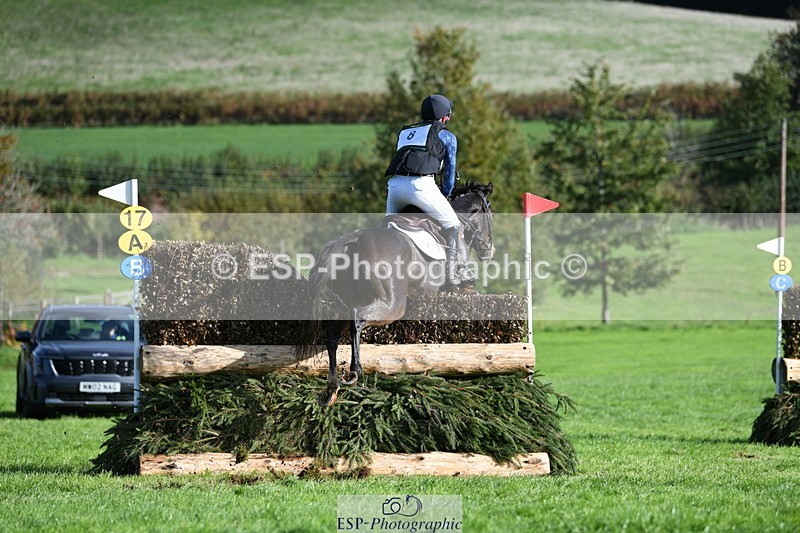 251024A-105306-07504 - A-008-Tommy.Marsden