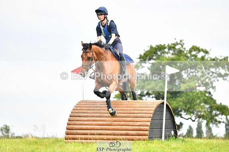 230817-132025-02887 - Abbie's 1st Group - XC