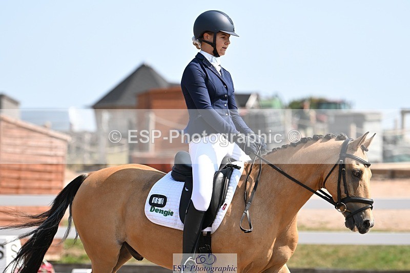 250816-120018-04388 - 060-Felicity.HendySheepcote.Champion.Star