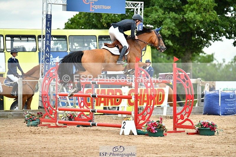 230720A-151545-03782 - Cls 9, 2 Star Big 1.40m Start to break