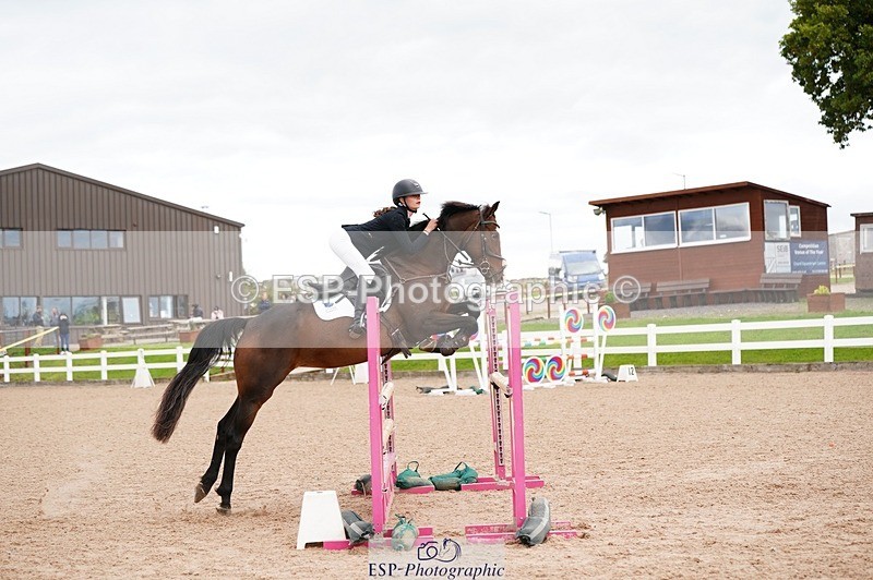 250921-143140-04053 - Cls 27+28 Club and Schools 1m