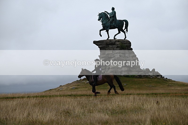 DSC_1902 - Time at Statue 12:13 to 12:32