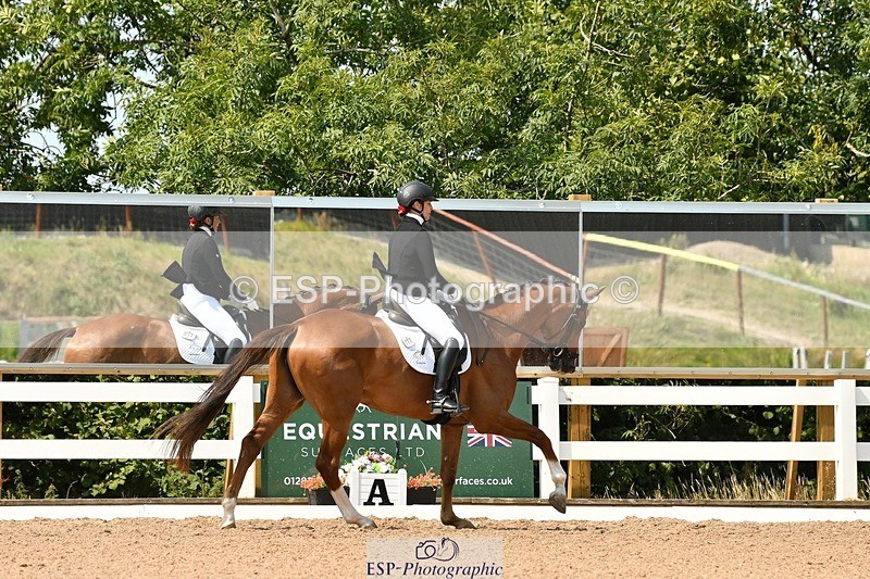 250817-124700-09717 - 088-Alice.De.SoerLauretta.S