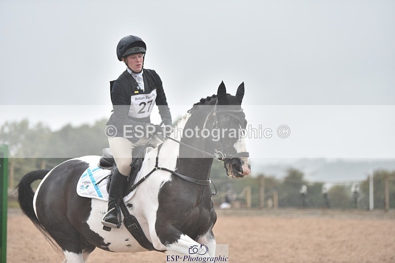 250830-125318-01930 - A-027-Beatrice.Southcombe