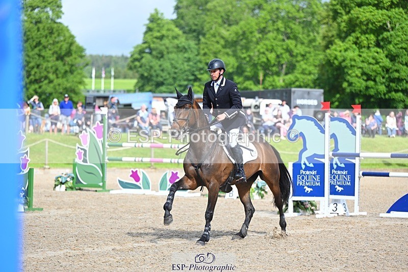 240526-093841-19659 - 303-KILLEENHOUSESTUD_OBOS_16-Tom_D_Crisp