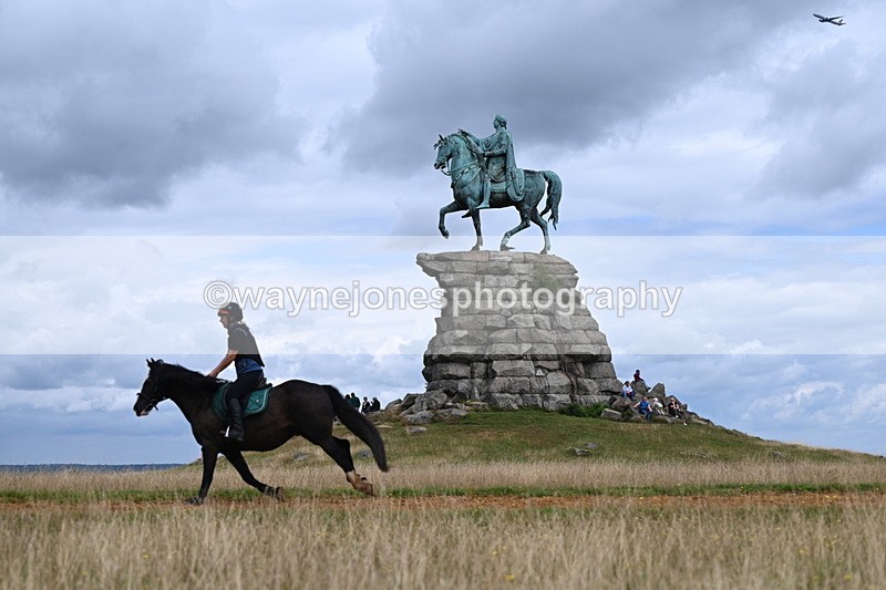 DSC_7151 - Time at Statue 12:45 to 13:15