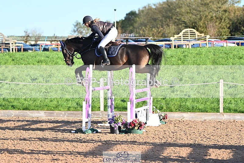 231015A-090039-06816 - Cls 28 Newcomers & 1.10m Open