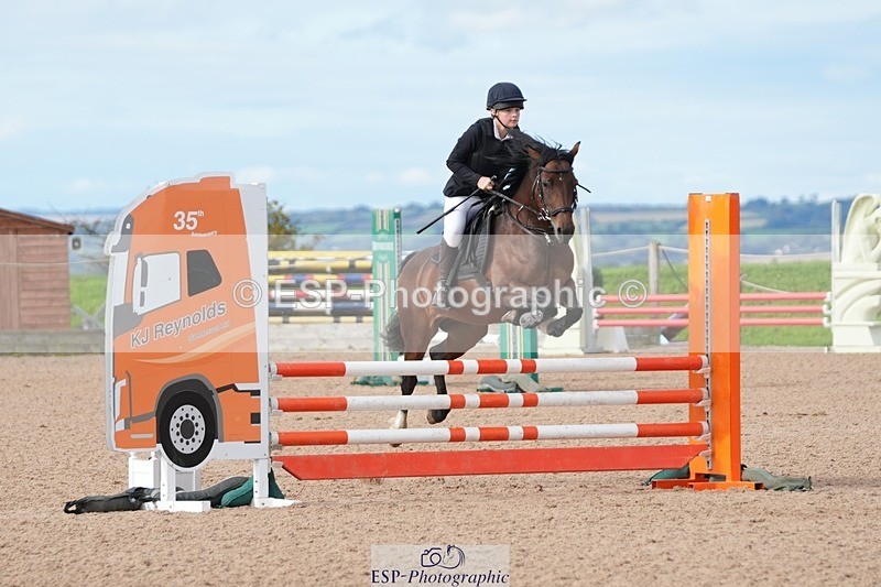 250921-102317-02178 - Cls 4 Pony British Novice and 80cm