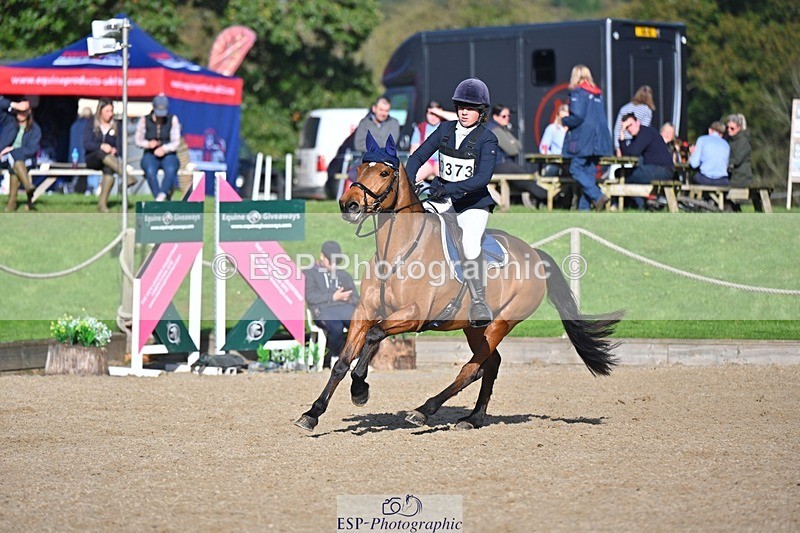 241027-110124-16568 - 373-Isabelle.Thwaite-BEACH.LADY
