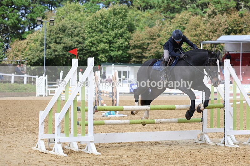 3E7A9607 - Class 10: Senior 95cm open