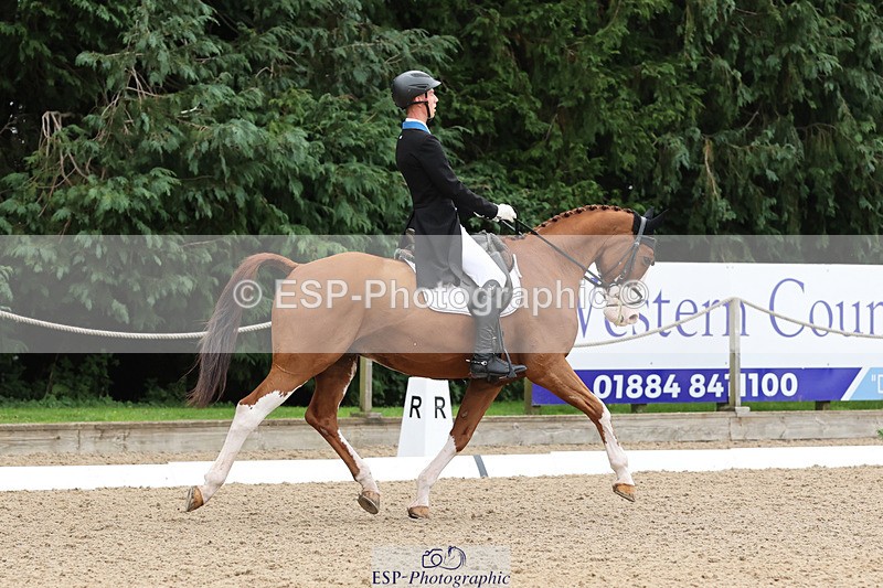 241024-143928-04117 - 228-Callum.Banfield-JIN.VAN.DE.DOELVELDEN.Z