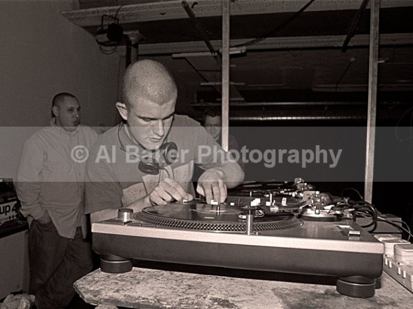 10 plus-1 (chubby-grooves) - Crossed Wires @ planet k manchester 15.09.00