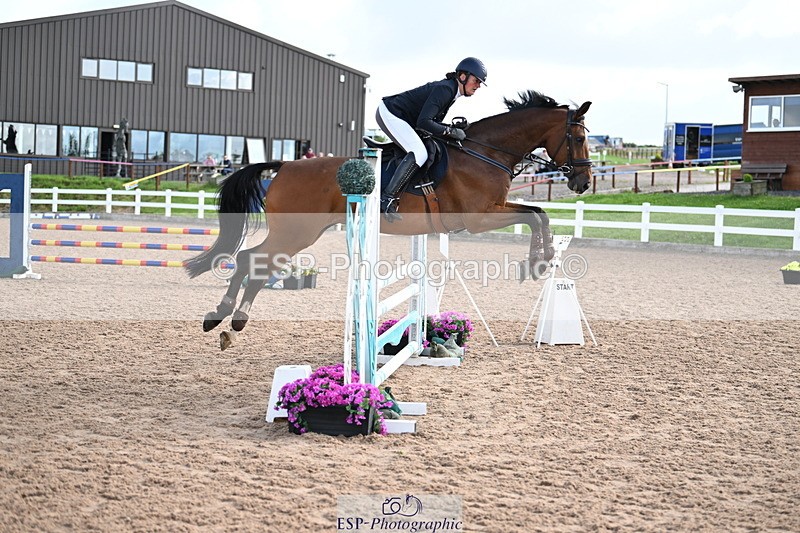 240726A-093537-00695 - Cls 7 Snr British Novice and 90cm Open