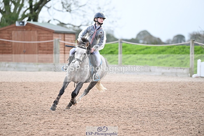 231029A-125231-03374 - Stepping Stones 128cm & 138cm