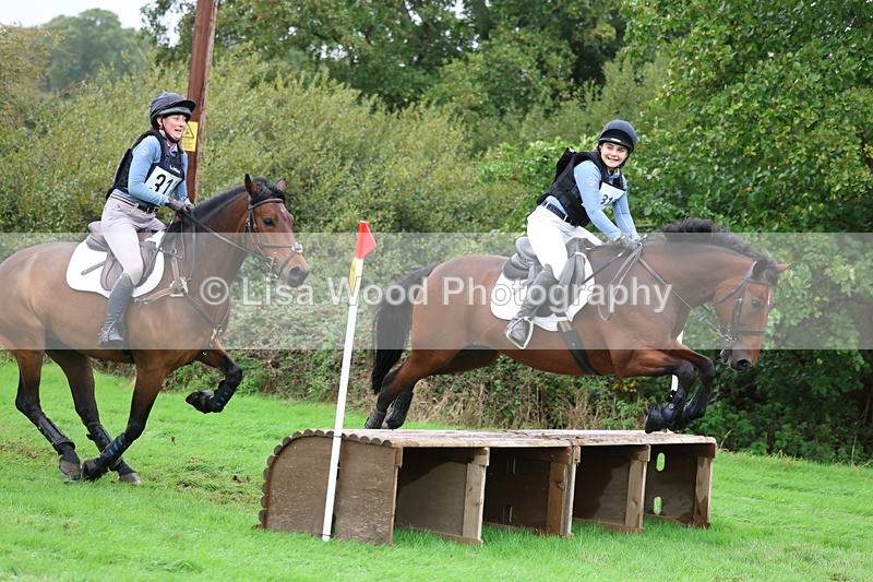 3E7A0616 - Class 3: 70cm Pairs: Roll Top