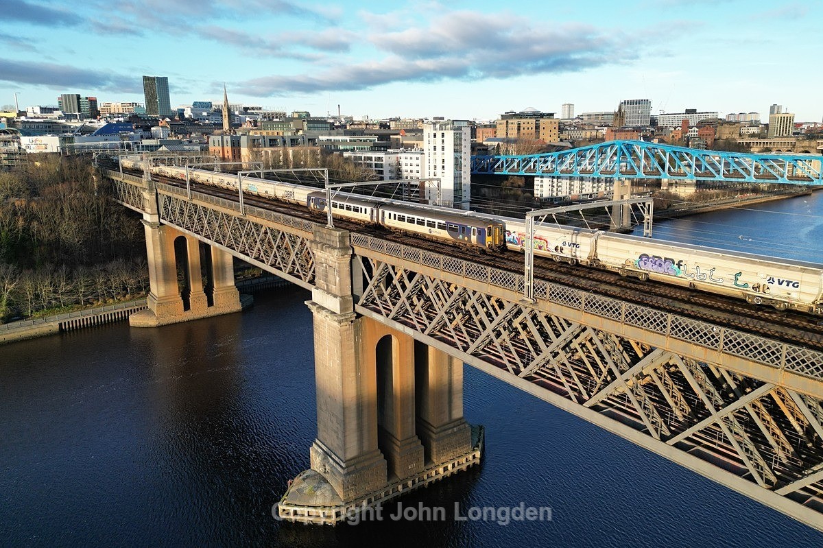 JL - 31.12.25 156xxx 13:41 Boro - Carlisle, KEB - Latest shots