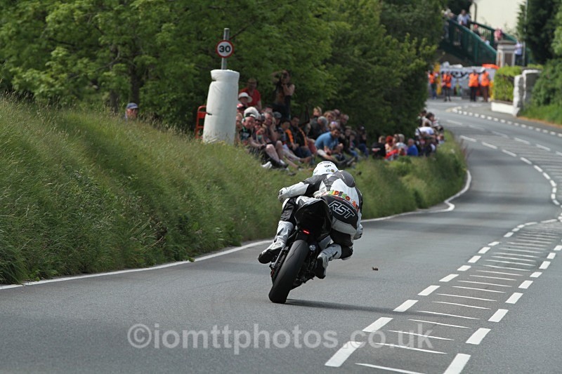 Billy Cummins - Bennetts.co.uk Lightweight TT