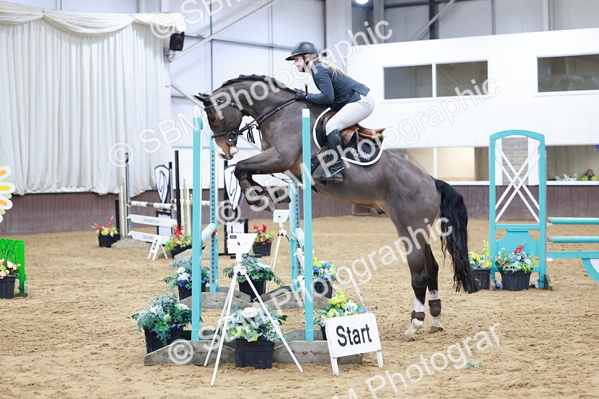 SBM_007549 - Class 24 - Nupafeed Supplements Senior Discovery/ 1m Open