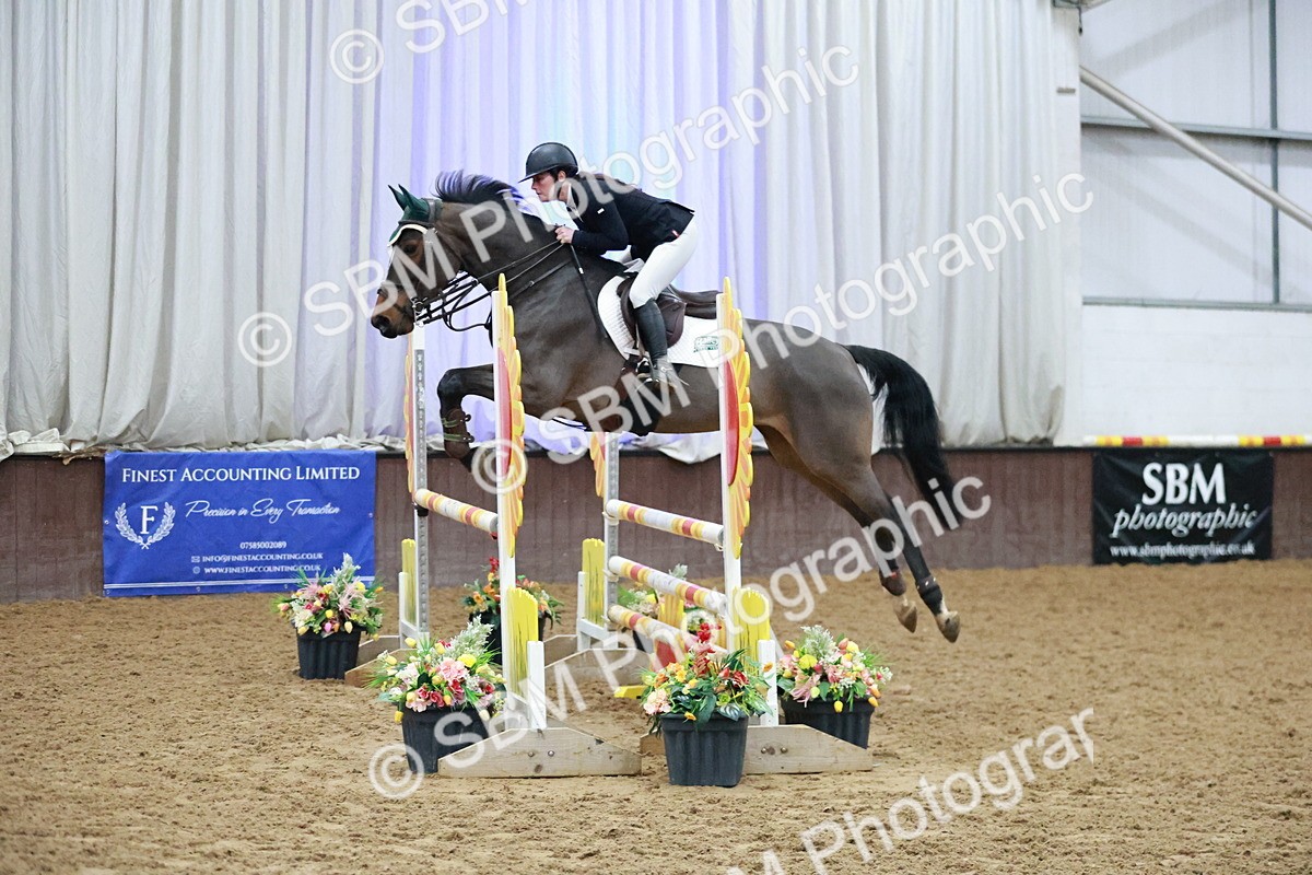 SBM_004489 - Class 17 - Senior Newcomers - 1.10m