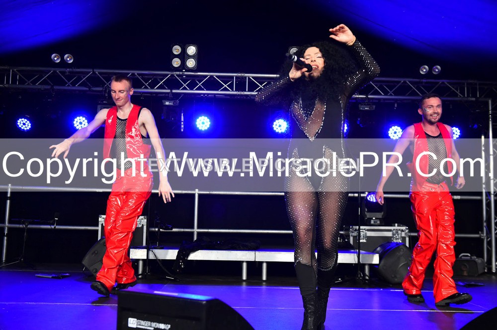 SH4_6550 - The Cher Experience