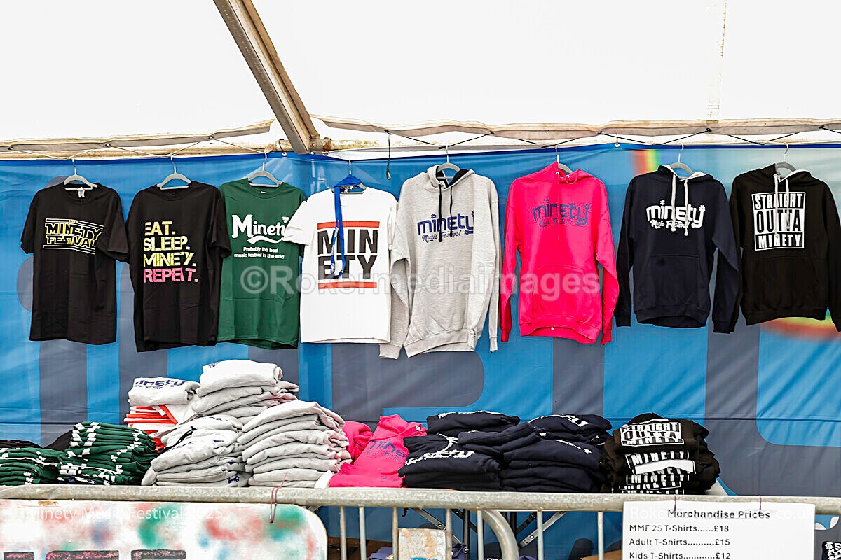 _MGL7064 - MINETY 2025