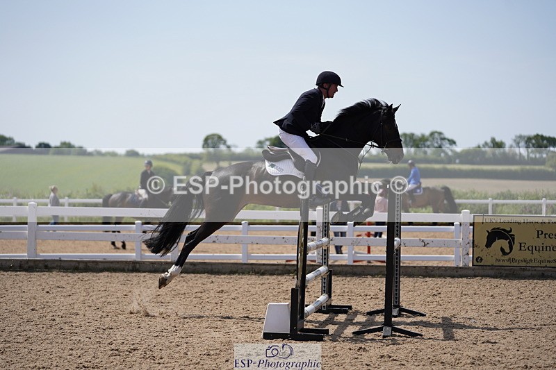 230528A-110506-06437 - Cls 31 Scope 1m Champ Quali & Open