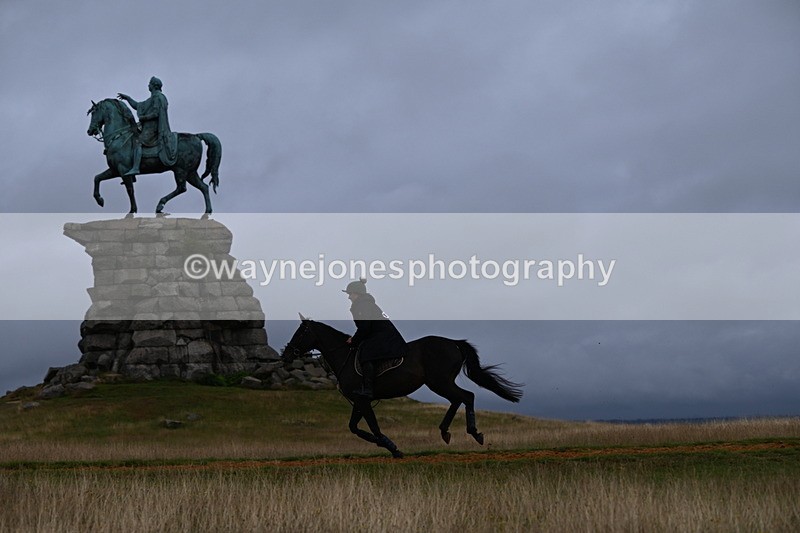 DSC_2739 - Time at Statue 12:34 to 12:56