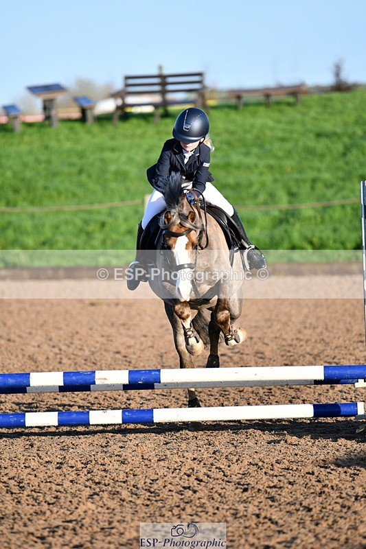 241026A-090542-00364 - SAT Cls 19 Clear Round 50cm