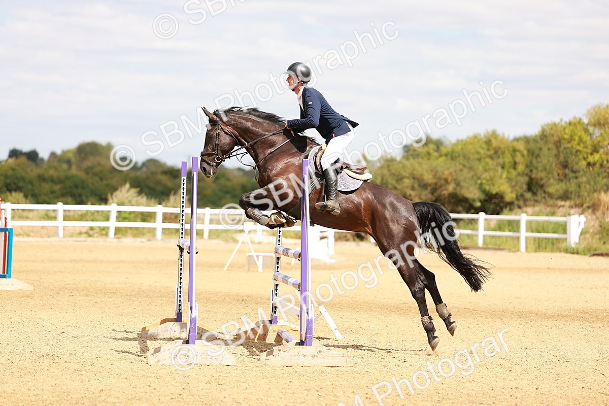 SBM_006572 - Class 4 - Senior British Newcomers - 1.10m