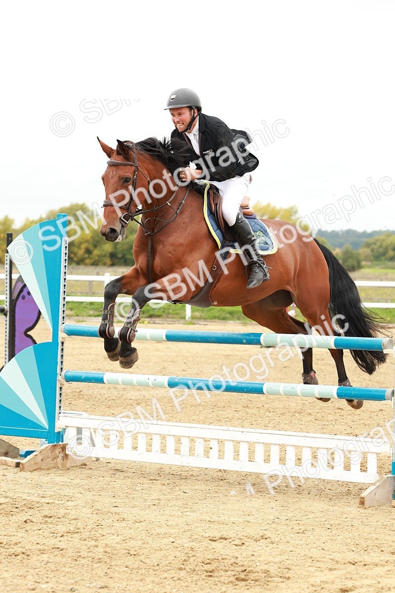 1I0A7888 - Class 4 - Senior Newcomers 1.10m